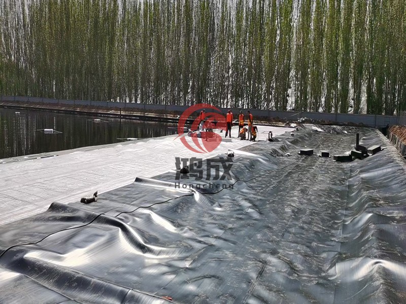 安徽沼液池防渗膜施工